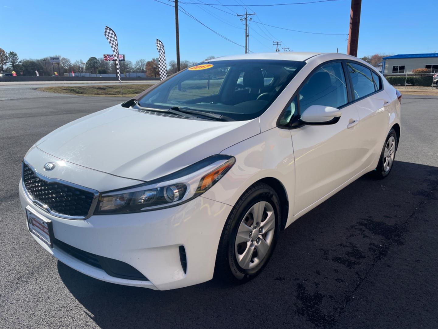 2017 White Kia Forte (3KPFK4A7XHE) with an 4-Cyl, 2.0 Liter engine, Automatic, 6-Spd transmission, located at 8008 Warden Rd, Sherwood, AR, 72120, (501) 801-6100, 34.830078, -92.186684 - Photo#3